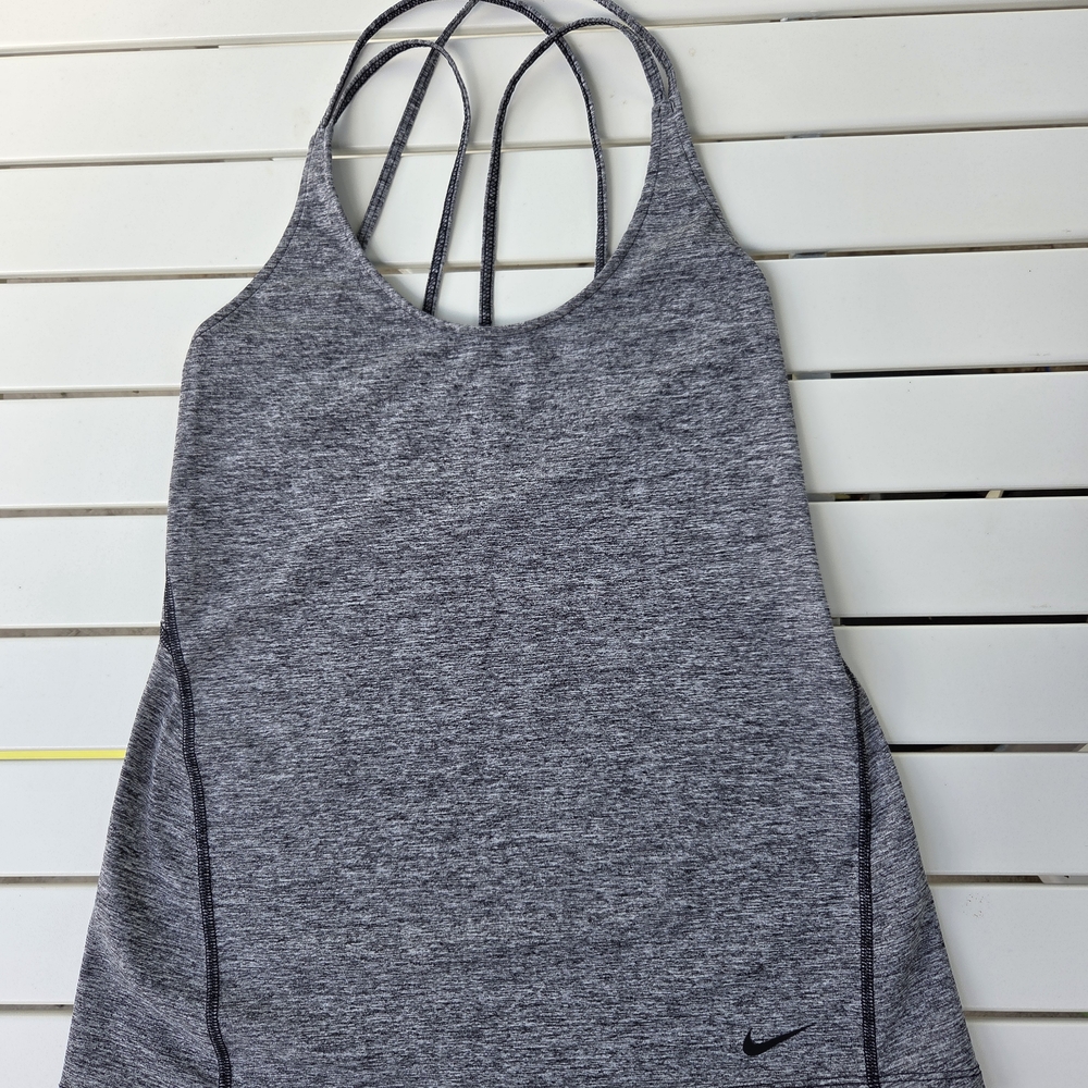 Grey Nike Women's tank top size XS RN # 56323 CA # 05553
